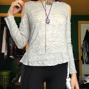 Long sleeve shoulder cutout tee